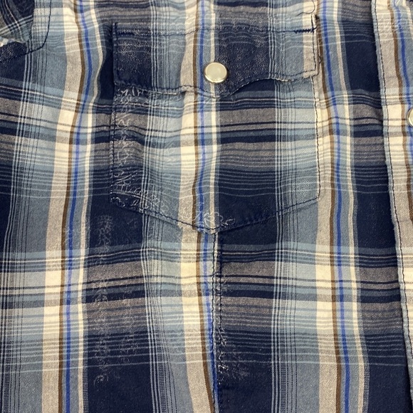 Wrangler Blue Plaid Button Down Shirt- Size Medium - Picture 4 of 15